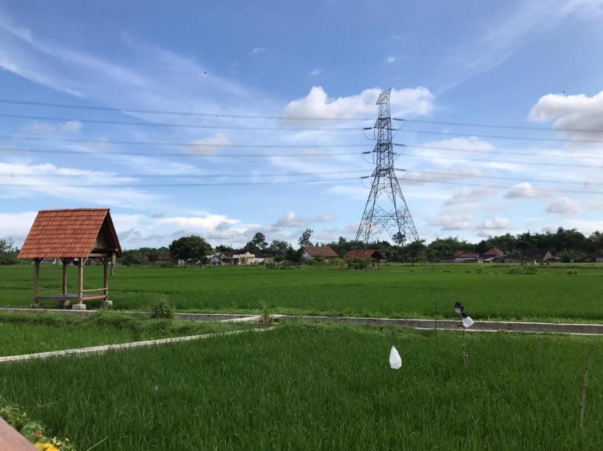 Legiyem Homestay Джок'якарта Екстер'єр фото