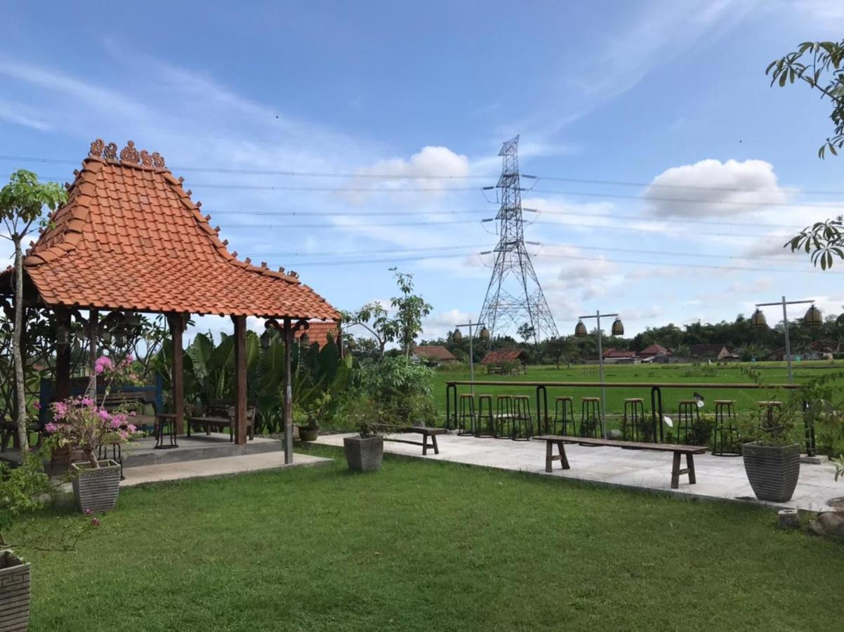 Legiyem Homestay Джок'якарта Екстер'єр фото