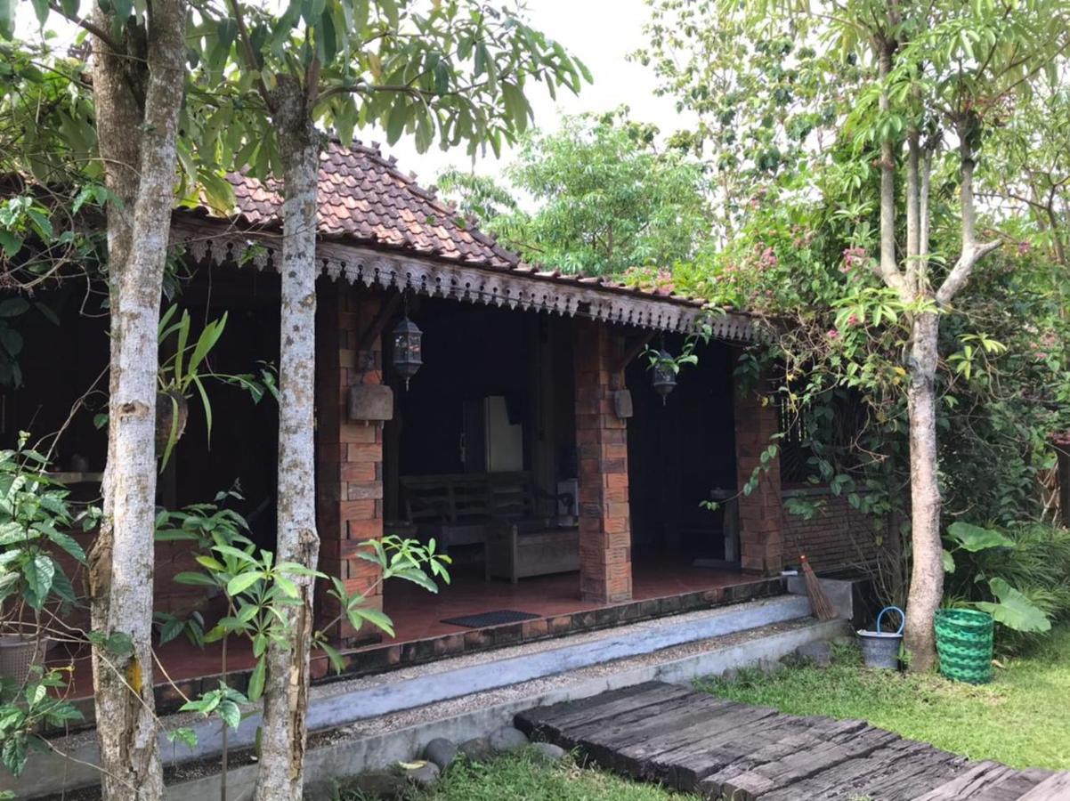 Legiyem Homestay Джок'якарта Екстер'єр фото