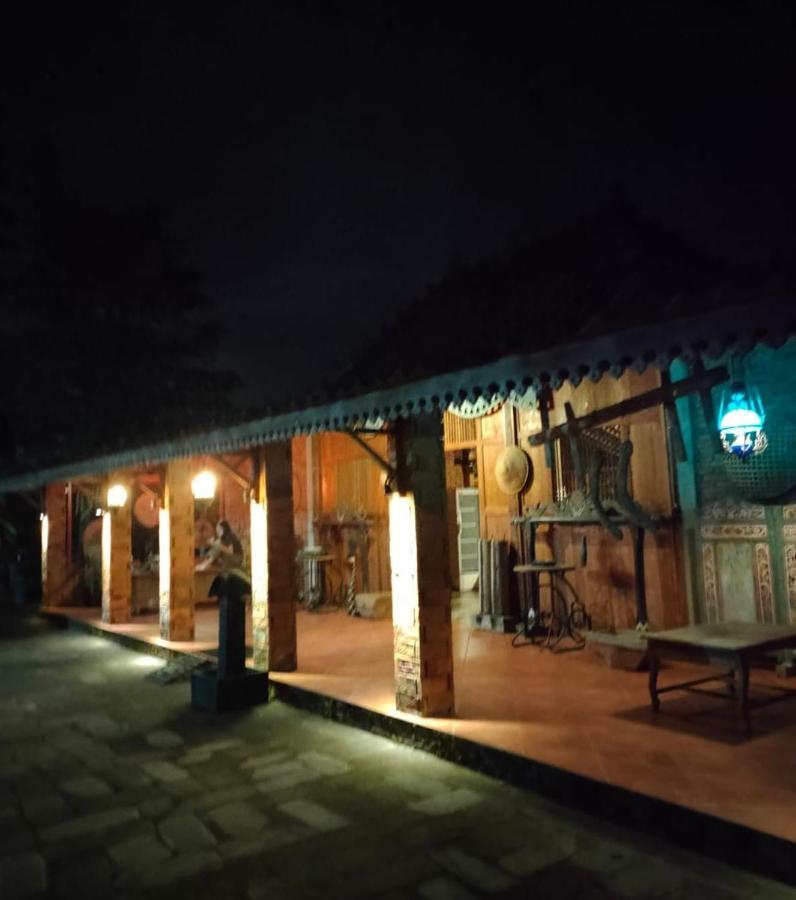 Legiyem Homestay Джок'якарта Екстер'єр фото
